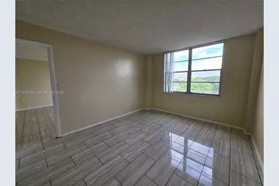15600 NW 7th Ave #511, Miami, FL 33169 - Photo 8