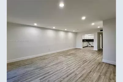 [Address not provided], North Miami, FL 33181 - Photo 2