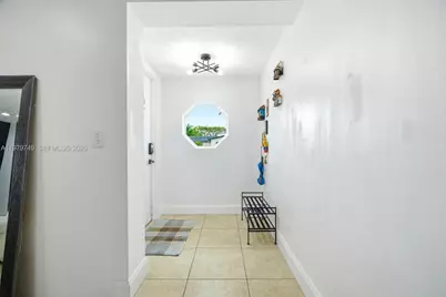 1185 NW 92nd Ave, Pembroke Pines, FL 33024 - Photo 22