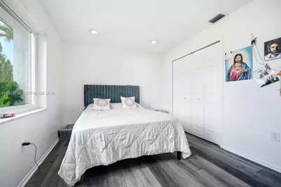 1185 NW 92nd Ave, Pembroke Pines, FL 33024 - Photo 28