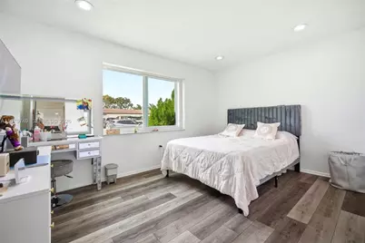 1185 NW 92nd Ave, Pembroke Pines, FL 33024 - Photo 16