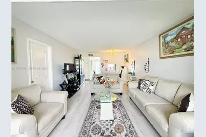 7891 N Sunrise Lakes Dr #310, Sunrise, FL 33322 - Photo 14