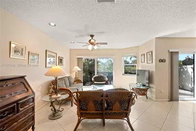 5692 Santiago Cir, Boca Raton, FL 33433 - Photo 8