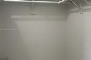 6950 Miami Gardens Dr, Hialeah, FL 33015 - Photo 16