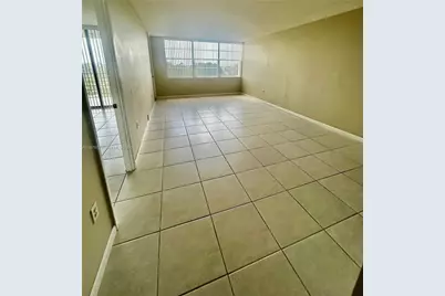 1200 Saint Charles Pl #606, Pembroke Pines, FL 33026 - Photo 8