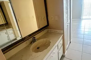 1200 St Charles Pl, Pembroke Pines, FL 33026 - Photo 16