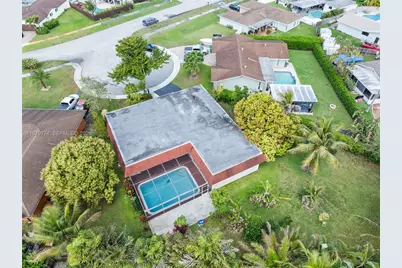 8310 SW 26th Pl, Davie, FL 33328 - Photo 24