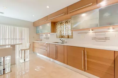 4950 San Amaro Dr, Coral Gables, FL 33146 - Photo 4