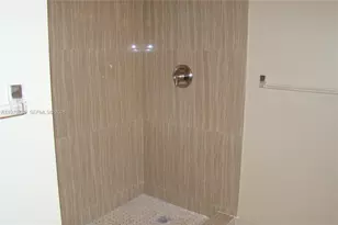 2784 Oakleigh Ln, Davie, FL 33328 - Photo 10