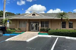 1941 NW 96th Terrace, Pembroke Pines, FL 33024 - Photo 2