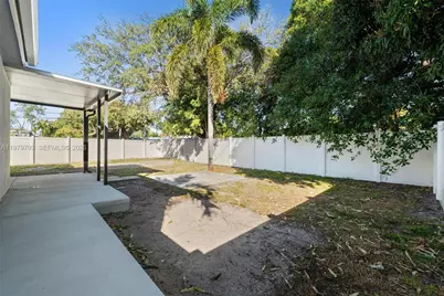 201 NE 169th St #201, North Miami Beach, FL 33162 - Photo 10