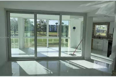 3661 Via Poinciana #206, Lake Worth, FL 33467 - Photo 20