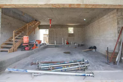 1302 NE 32nd St #2, Oakland Park, FL 33334 - Photo 20