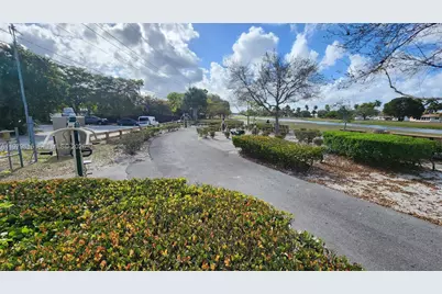 20120 NW 11th Ct, Miami Gardens, FL 33169 - Photo 52