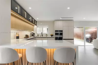 8713 SW 214th St #8713, Cutler Bay, FL 33189 - Photo 4