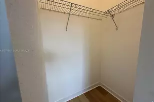 21089 NE 8th Ave, Miami, FL 33179 - Photo 28