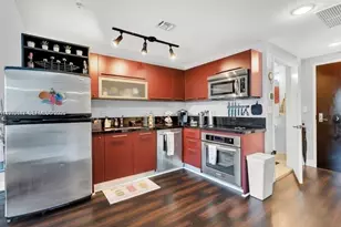 244 NE Biscayne Blvd, Miami, FL 33132 - Photo 14