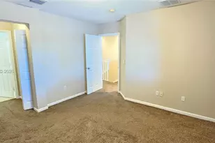 2014 Marsh Harbor Dr, Riviera Beach, FL 33404 - Photo 8