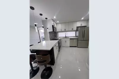 17021 N Bay Rd #814, Sunny Isles Beach, FL 33160 - Photo 4