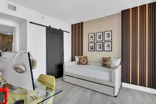 121 NE 34th St, Miami, FL 33137 - Photo 26