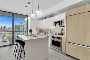 121 NE 34th St, Miami, FL 33137 - Photo 6