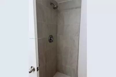 215 Lake Pointe Dr #211, Oakland Park, FL 33309 - Photo 16