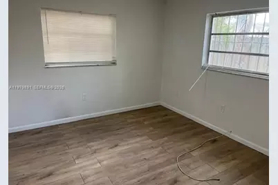 800 NW 29th Ter, Miami, FL 33127 - Photo 8