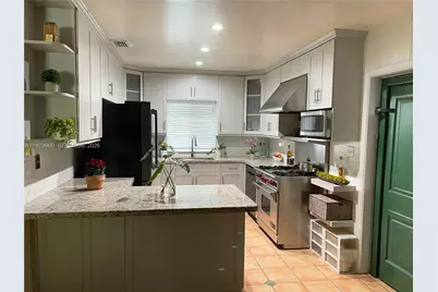 7535 SW 55th Ave, Miami, FL 33143 - Photo 8