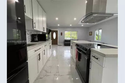 12475 NW 10th Ave, North Miami, FL 33168 - Photo 16