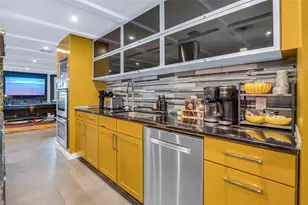 801 NW 24th St, Wilton Manors, FL 33311 - Photo 14