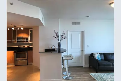 7900 Harbor Island Dr #523, North Bay Village, FL 33141 - Photo 2