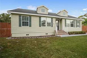 3713 Wild Violet Ave, Sebring, FL 33876 - Photo 1