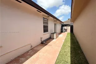 9023 NW 148th Terrace, Miami Lakes, FL 33018 - Photo 28