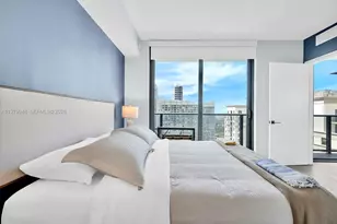 55 SW 9th St, Miami, FL 33130 - Photo 8