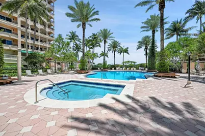 13637 Deering Bay Dr #261, Coral Gables, FL 33158 - Photo 40