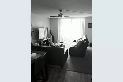 8100 Sunrise Lakes Blvd #110, Sunrise, FL 33322 - Photo 2