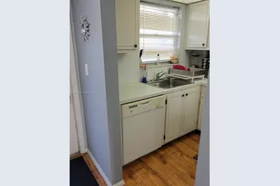 8100 Sunrise Lakes Blvd #110, Sunrise, FL 33322 - Photo 16