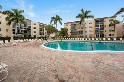 2841 Somerset Dr #307, Lauderdale Lakes, FL 33311 - Photo 14