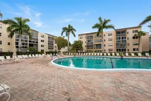 2841 Somerset Dr, Lauderdale Lakes, FL 33311 - Photo 14