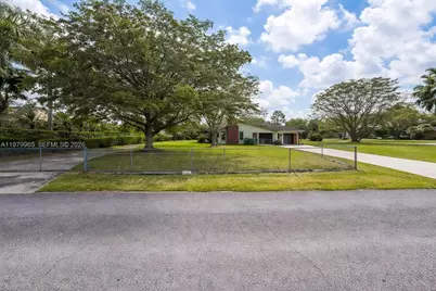 16981 SW 276th St, Homestead, FL 33031 - Photo 8