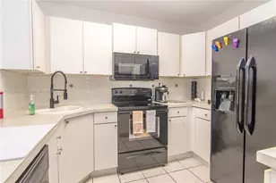 1300 NW 9th St, Homestead, FL 33030 - Photo 8