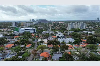 2900 SW 19th St, Miami, FL 33145 - Photo 24