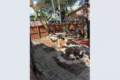 729 NE 2nd Ct, Hallandale Beach, FL 33009 - Photo 24