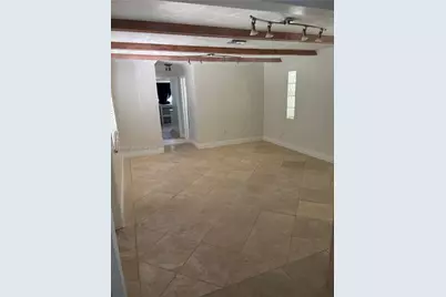 729 NE 2nd Ct, Hallandale Beach, FL 33009 - Photo 10