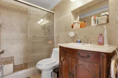 801 Brickell Bay Dr #1070, Miami, FL 33131 - Photo 18