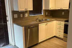 11500 NW 33rd St, Sunrise, FL 33323 - Photo 2