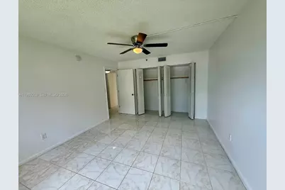 20850 San Simeon Way #105-5, Miami, FL 33179 - Photo 16