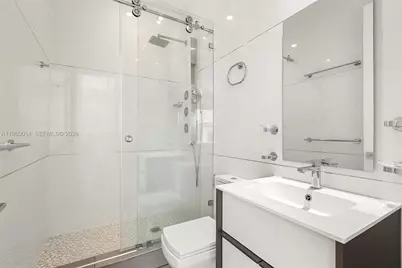 822 Meridian Ln, Hollywood, FL 33019 - Photo 36