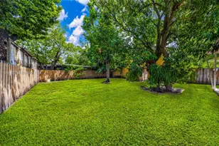 287 NW 31st St, Miami, FL 33127 - Photo 12