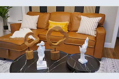 1419 N 16th Ct, Hollywood, FL 33020 - Photo 6